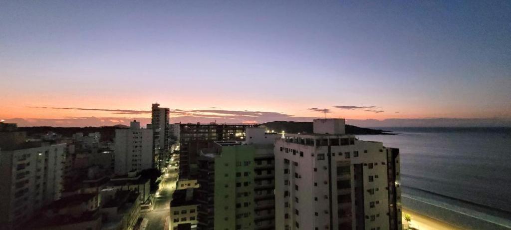 Cobertura C/ Vista Para O Mar E Montanhas, Churrasqueira, 4 Quartos 2 Vg Garagem Guarapari Bagian luar foto